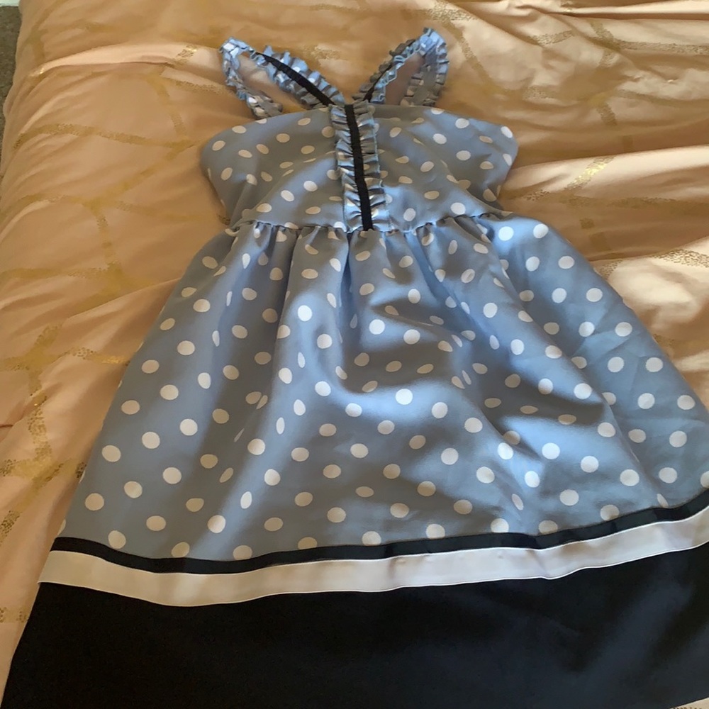 Beautiful halter dress!